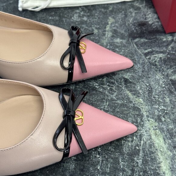 Valentino Garavani Bepointy Slingback Pumps - Picture 4 of 10